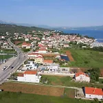 Manimm *