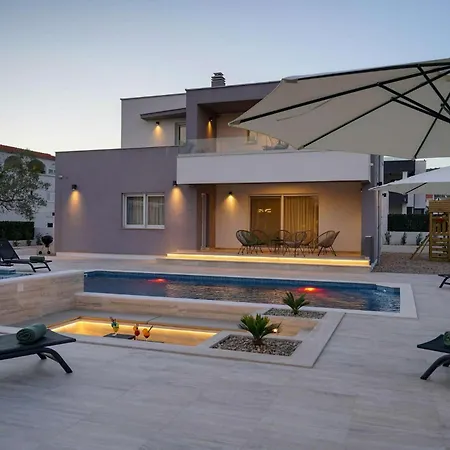 بيت للعطل Manimm *